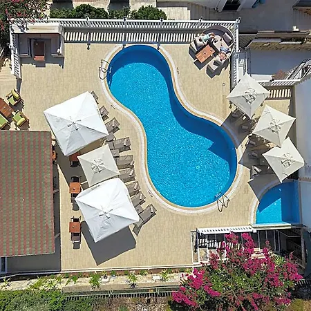 Ξενοδοχείο Queen Boutique 3*