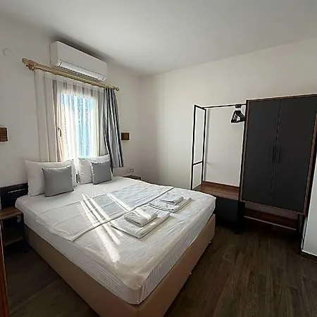 Queen Boutique Ξενοδοχείο 3*